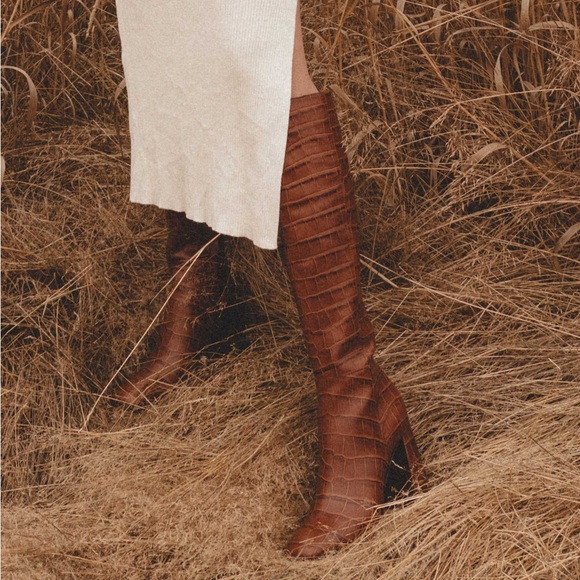 🦋 San Edelman Croc Embossed Heel Boots - Picture 5 of 7